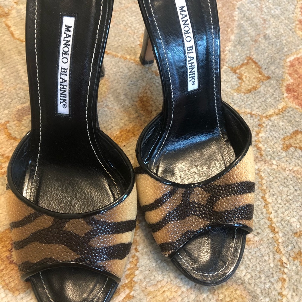 Manolo Blahnik Size 38 Ladies Zebra Mules